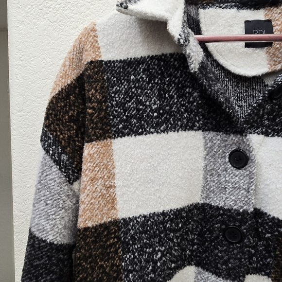 RDI Plaid Teddy Coat Shacket - Picture 4 of 9